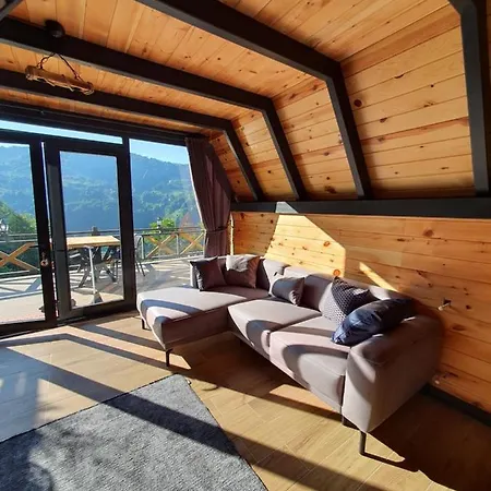 Varya Tatil Koeyue Bed & Breakfast